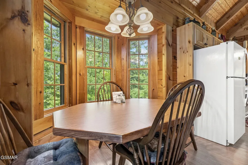 2469 Misty Shadows Drive Sevierville, TN 37862