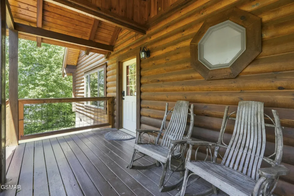 2469 Misty Shadows Drive Sevierville, TN 37862