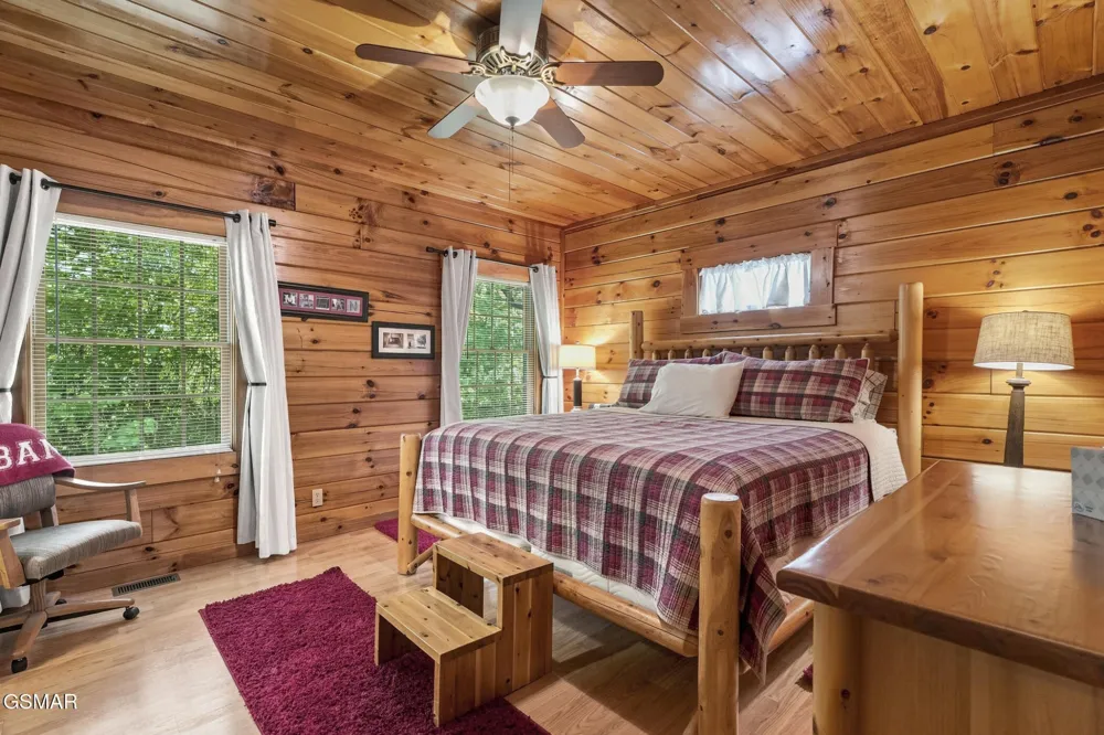2469 Misty Shadows Drive Sevierville, TN 37862