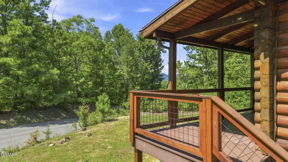 2469 Misty Shadows Drive Sevierville, TN 37862