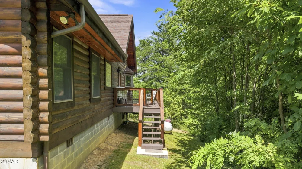 2469 Misty Shadows Drive Sevierville, TN 37862