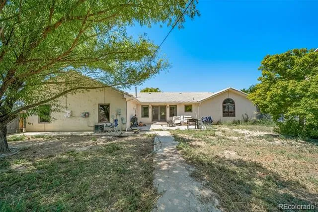 305 Kimble Avenue Swink, CO 81077
