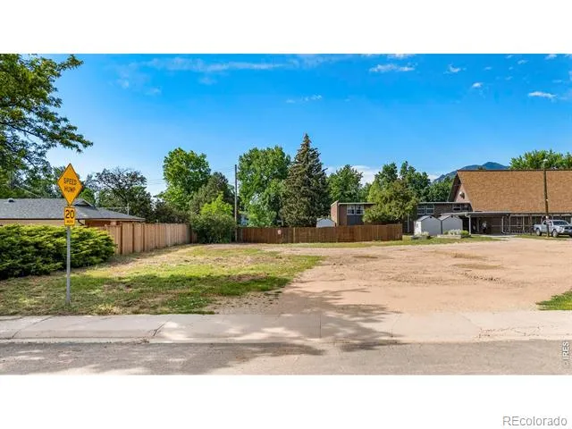 1920 Grape Avenue Boulder, CO 80304