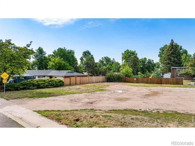 1920 Grape Avenue Boulder, CO 80304