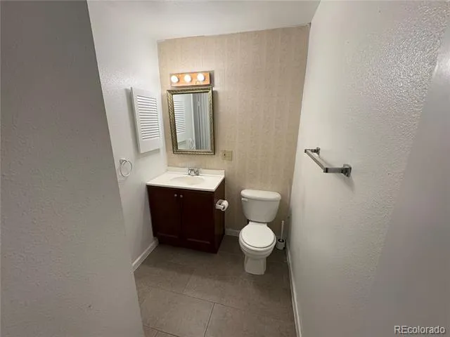 7375 E Quincy Avenue #208 Denver, CO 80237