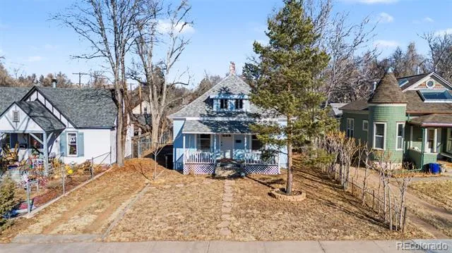 808 E Monument Street Colorado Springs, CO 80903