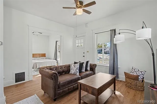 808 E Monument Street Colorado Springs, CO 80903
