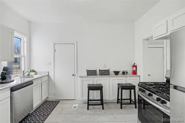 808 E Monument Street Colorado Springs, CO 80903