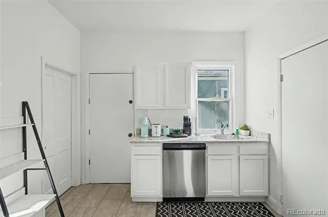 808 E Monument Street Colorado Springs, CO 80903