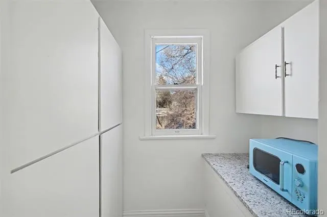 808 E Monument Street Colorado Springs, CO 80903