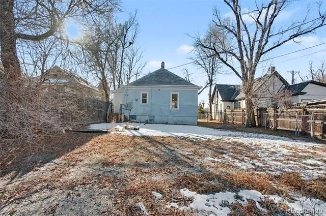 808 E Monument Street Colorado Springs, CO 80903