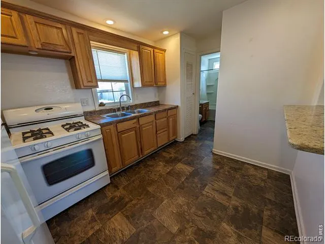 103 S 8th Avenue Sterling, CO 80751