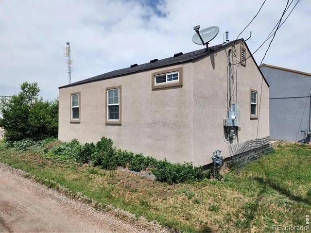 103 S 8th Avenue Sterling, CO 80751