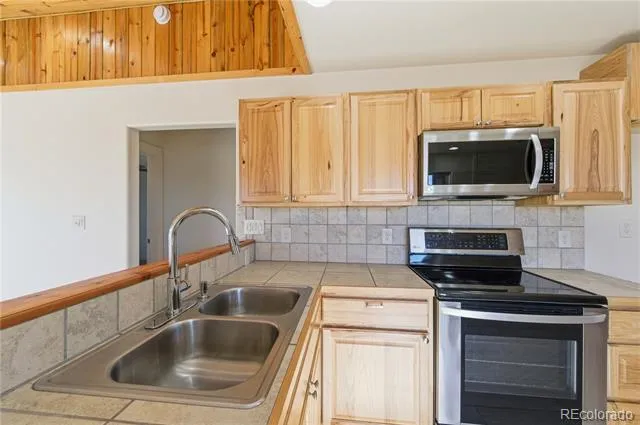 1863 16th Trail Cotopaxi, CO 81223