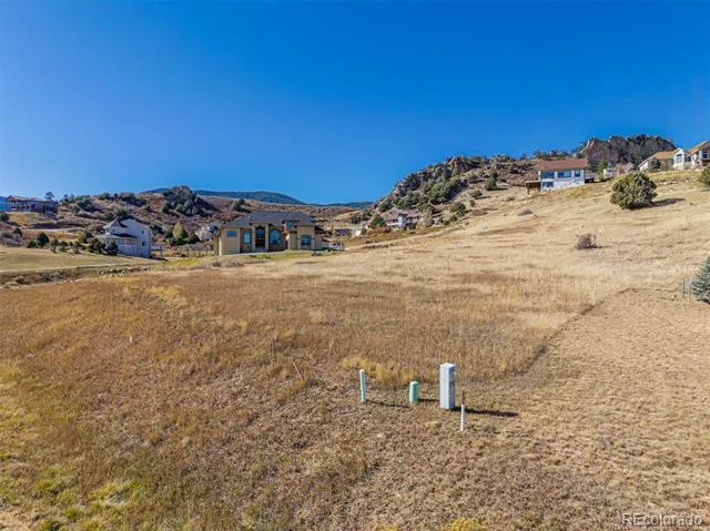 5291 Country Club Drive Larkspur, CO 80118