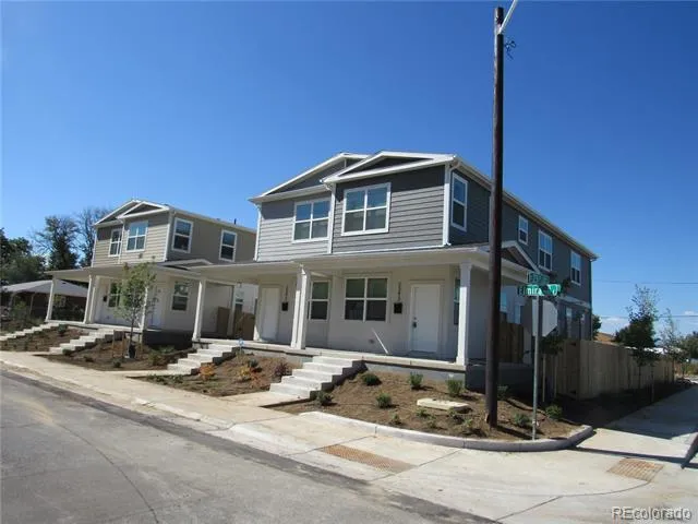 2373 Elmira Street Aurora, CO 80010