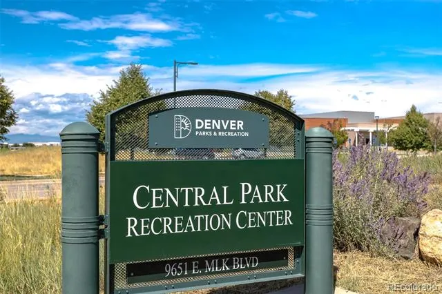 2373 Elmira Street Aurora, CO 80010