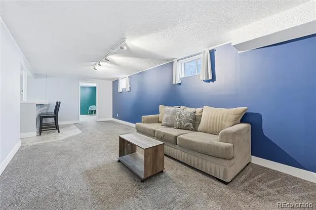 681 S Quari Street Aurora, CO 80012