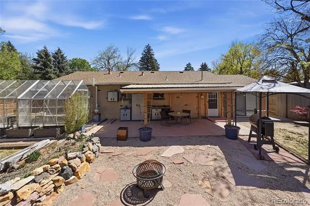 681 S Quari Street Aurora, CO 80012