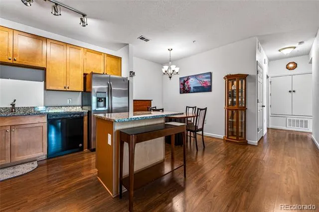 804 Summer Hawk Drive #8105 Longmont, CO 80504