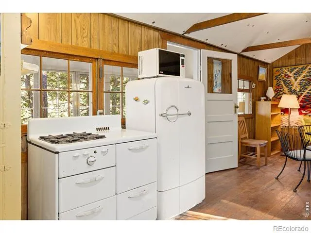 10763 Twin Spruce Road Golden, CO 80403