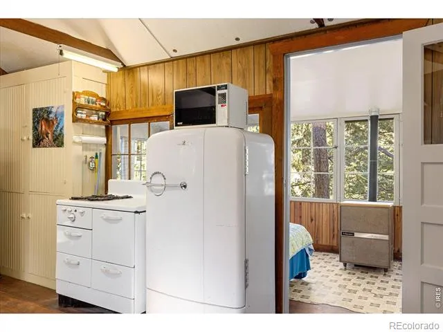 10763 Twin Spruce Road Golden, CO 80403