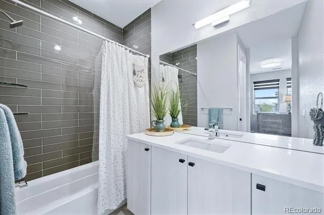 2694 W Grand Avenue Littleton, CO 80123