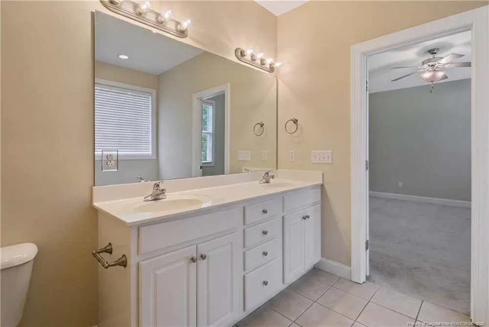 152 Lakeland Port Sanford, NC 27332