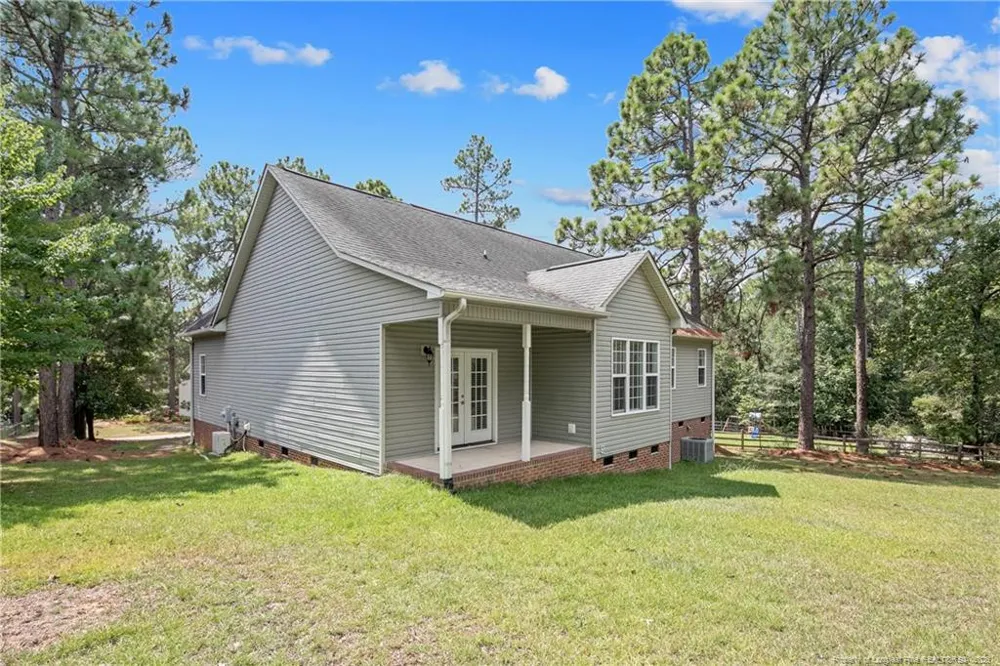 152 Lakeland Port Sanford, NC 27332