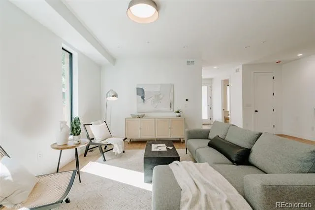 2534 Chase Edgewater, CO 80215