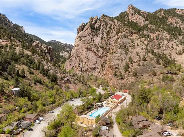 186 Baldwin Circle Eldorado Springs, CO 80025