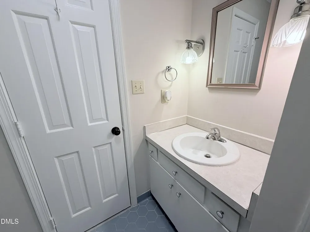 200 Coachman Drive Garner, NC 27529