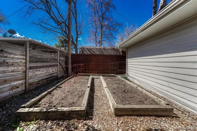 2190 E Floyd Avenue Englewood, CO 80113