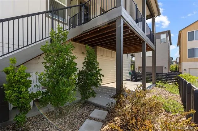 8978 Delacorte Street Highlands Ranch, CO 80129