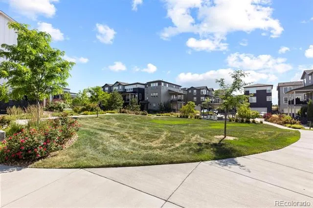 8978 Delacorte Street Highlands Ranch, CO 80129