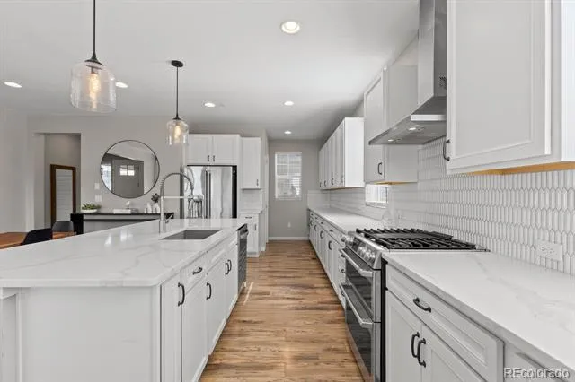 8978 Delacorte Street Highlands Ranch, CO 80129