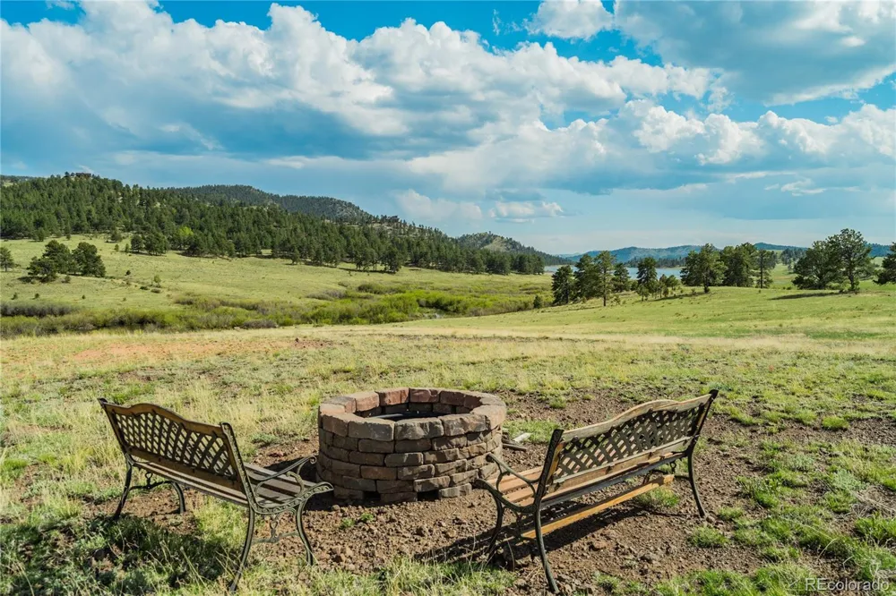 224 Lakeview Forest Heights Florissant, CO 80816