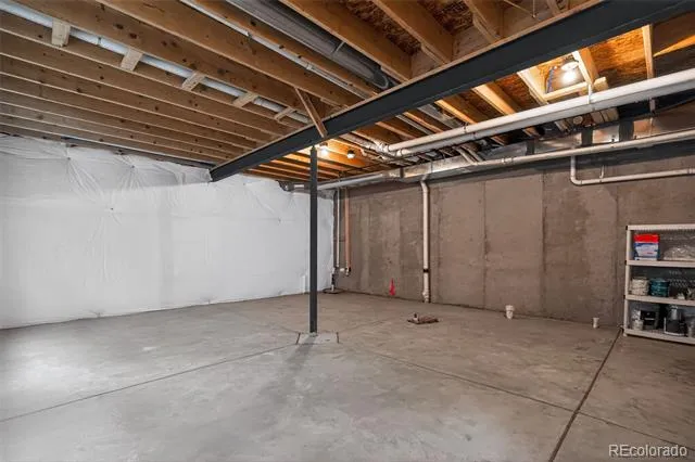6050 Netherland Court Aurora, CO 80019