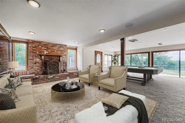12875 Hillcrest Drive Longmont, CO 80504
