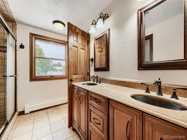 12875 Hillcrest Drive Longmont, CO 80504