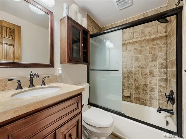 12875 Hillcrest Drive Longmont, CO 80504