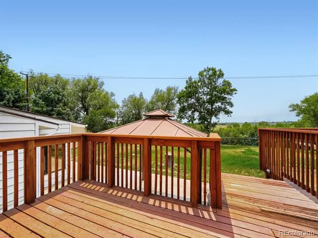 12875 Hillcrest Drive Longmont, CO 80504