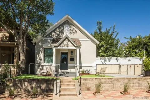 3927 Kalamath Street