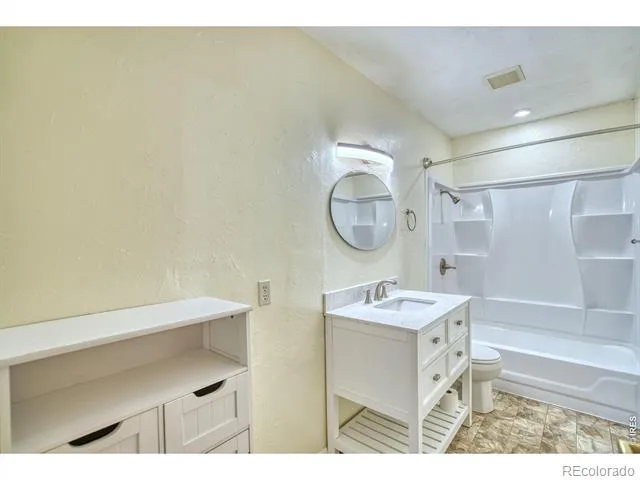 1415 S Douglas Avenue Loveland, CO 80537
