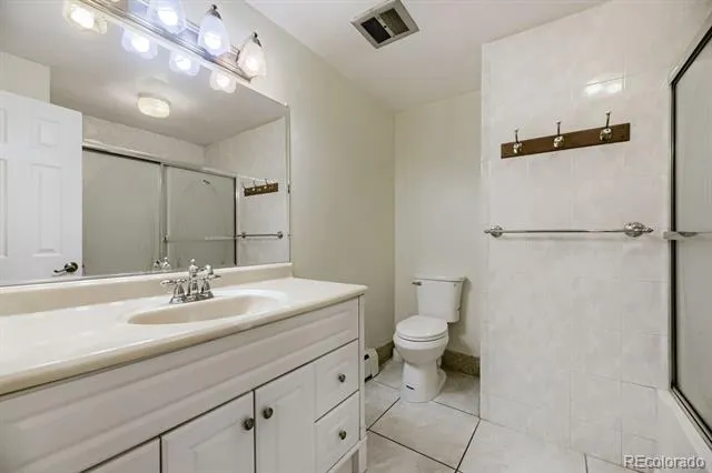 7047 W 62nd Place Arvada, CO 80003