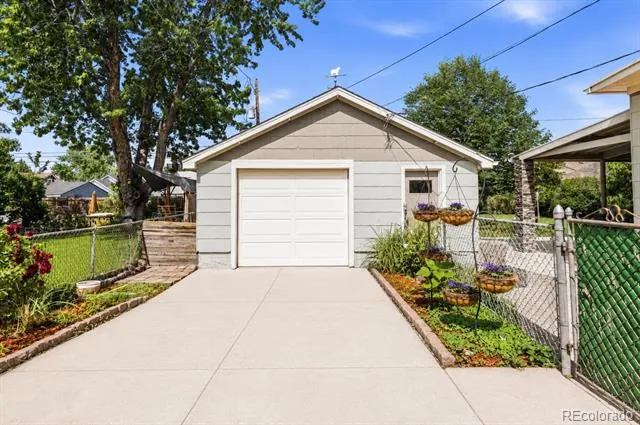 4447 S Acoma Street Englewood, CO 80110