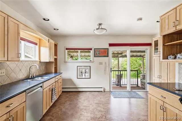 4447 S Acoma Street Englewood, CO 80110