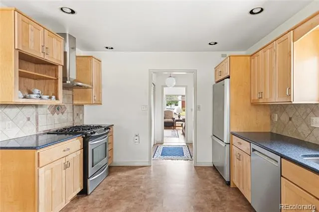 4447 S Acoma Street Englewood, CO 80110