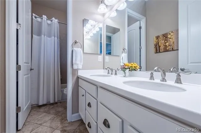 4051 Old Oaks Street Castle Rock, CO 80104