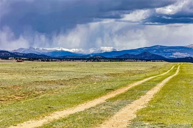 555 North Place Lake George, CO 80827
